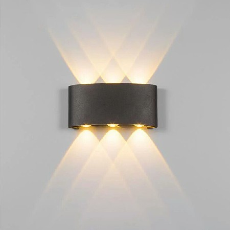 Outdoor wall lamp